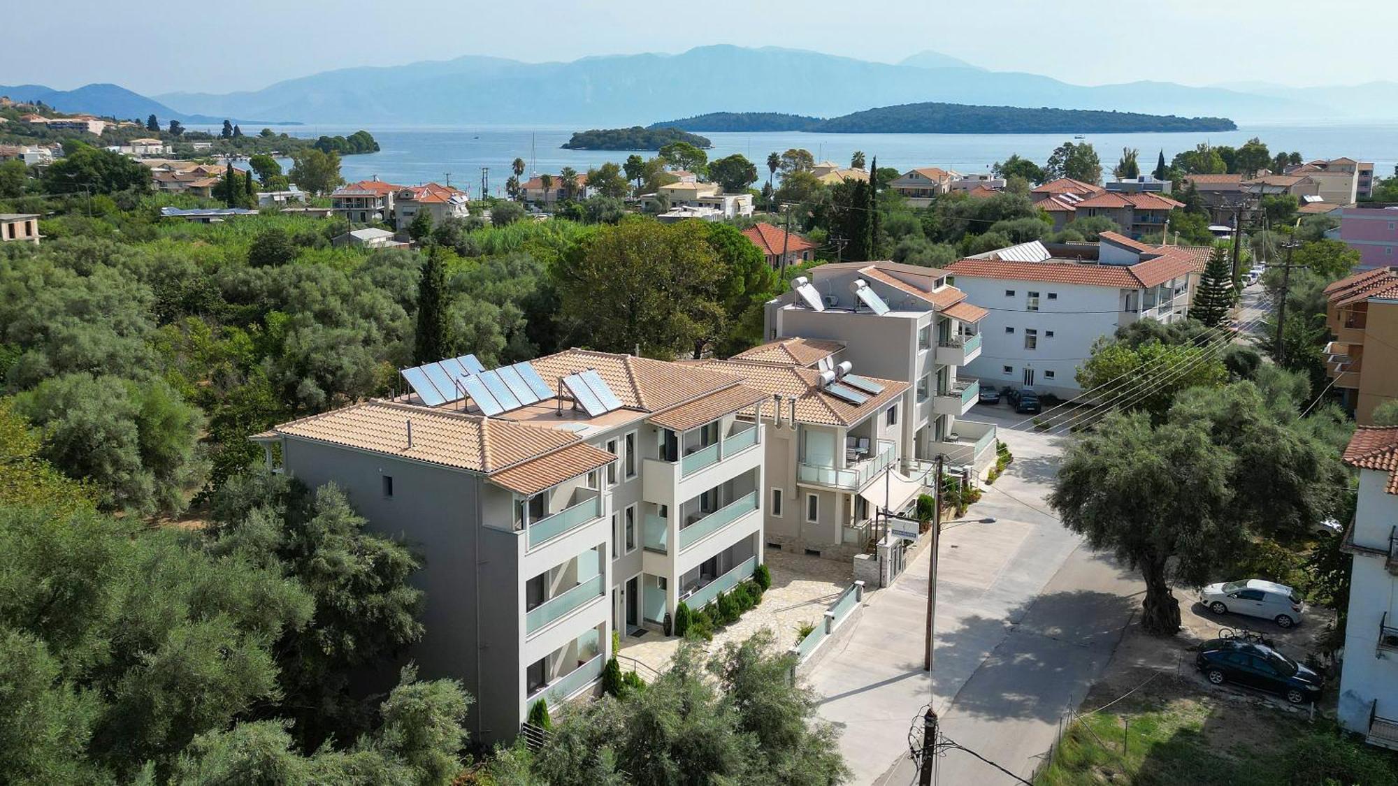 נידרי Zisis Suites מראה חיצוני תמונה