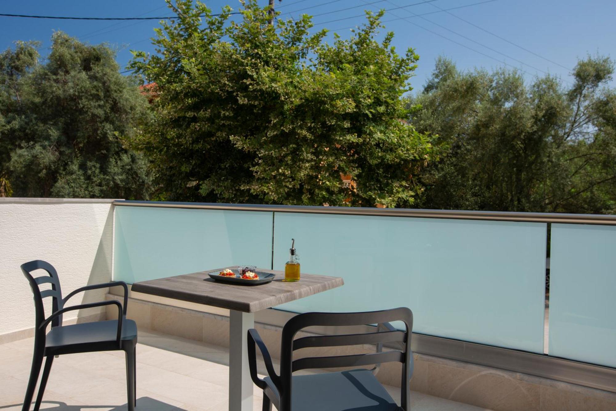 נידרי Zisis Suites מראה חיצוני תמונה