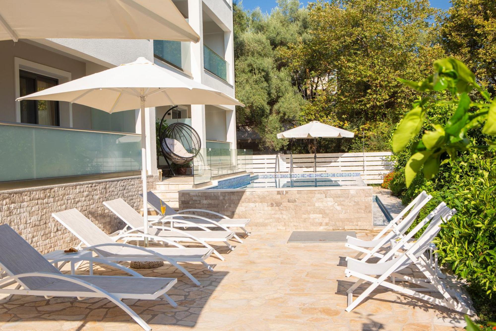 נידרי Zisis Suites מראה חיצוני תמונה