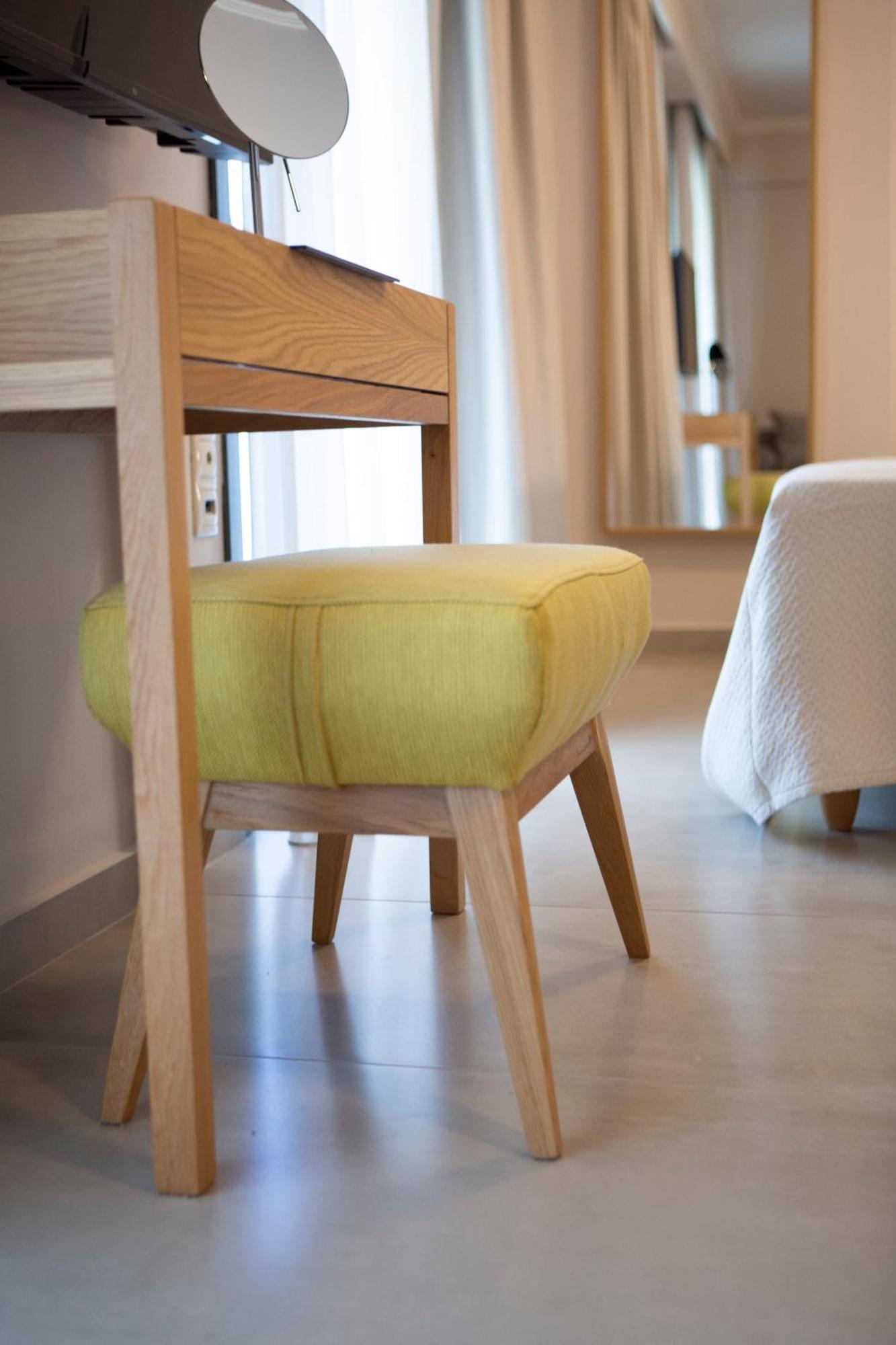 נידרי Zisis Suites חדר תמונה